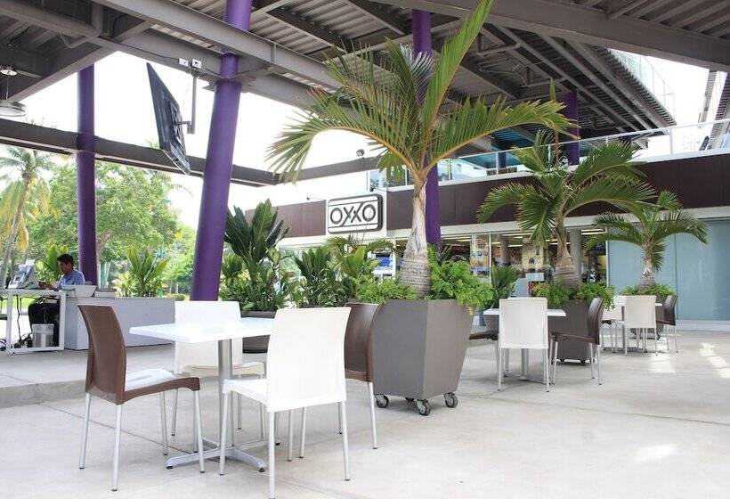 Am Hotel & Plaza