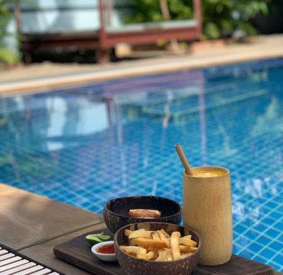 בית מלון כפרי Babel Siem Reap Guesthouse