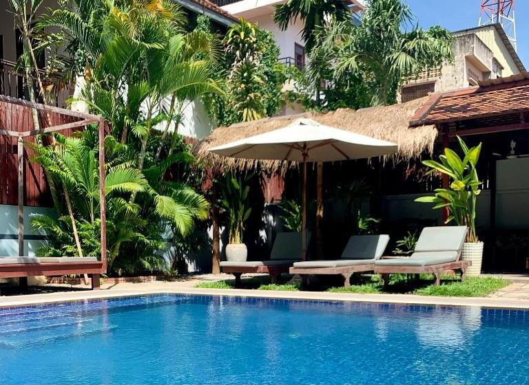 בית מלון כפרי Babel Siem Reap Guesthouse