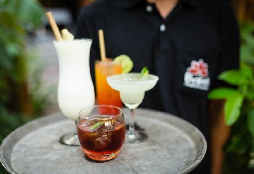 בית מלון כפרי Babel Siem Reap Guesthouse