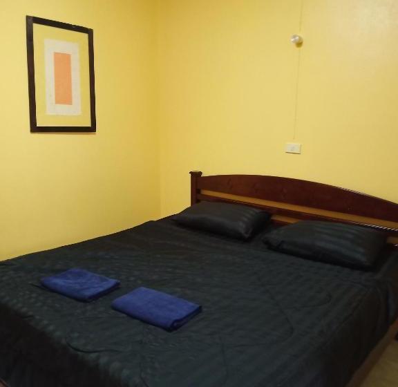 בית מלון כפרי Blue Beach Resort