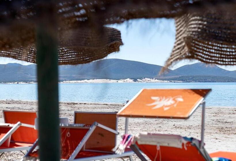 Отель Cala Dei Pini