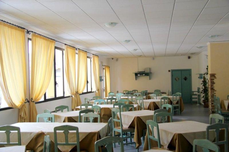 Отель Cala Dei Pini