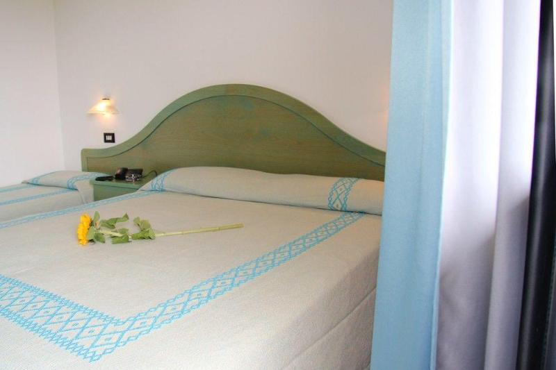 Отель Cala Dei Pini