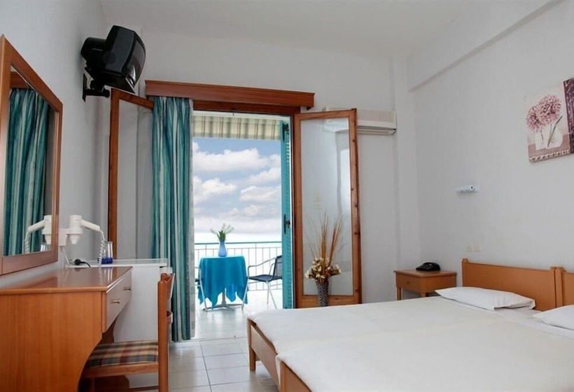 Отель Christina