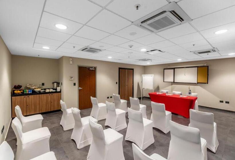 فندق City Express By Marriott Tuxpan