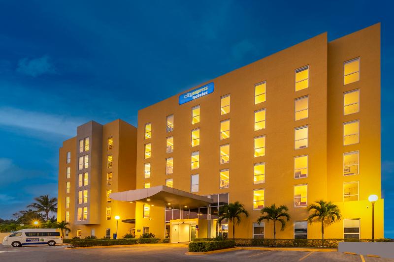 酒店 City Express By Marriott Tuxpan