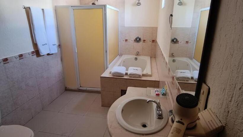 فندق Confort Plaza