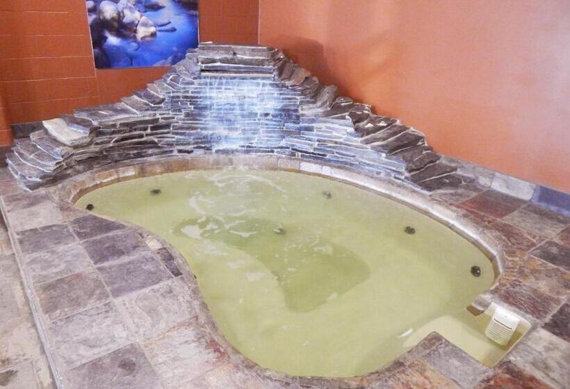 فندق Copper River Inn