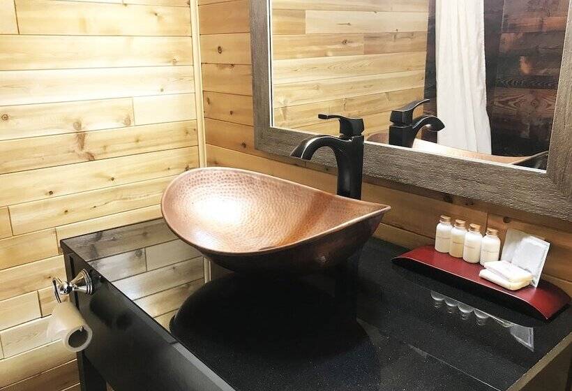 فندق Copper River Inn