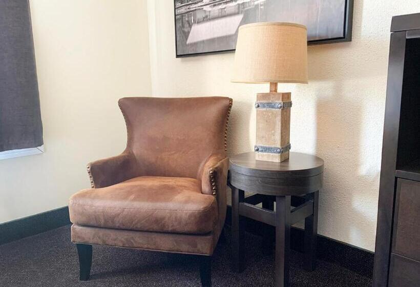 فندق Copper River Inn