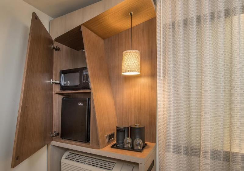 فندق Courtyard By Marriott Saltillo