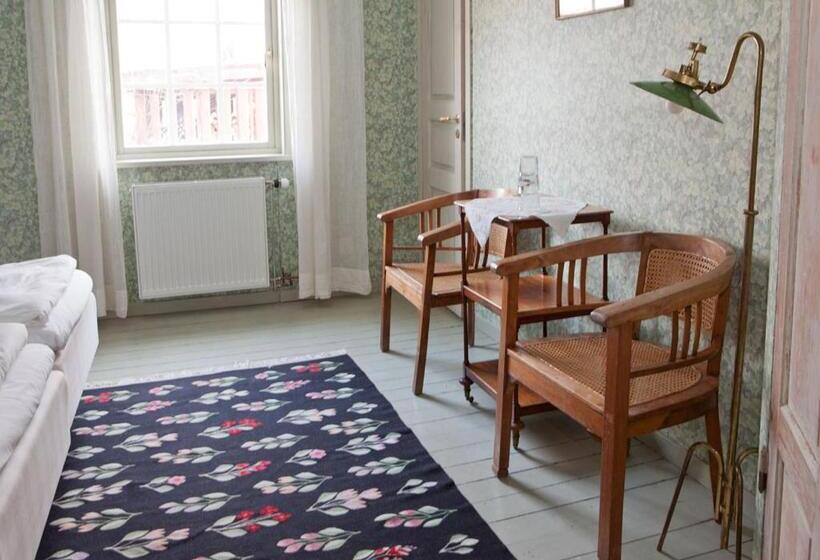 Отель Dala Floda Värdshus