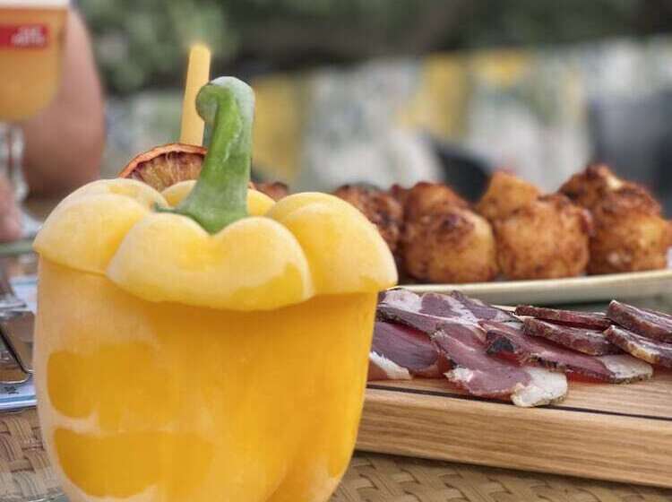 فندق De La Corniche