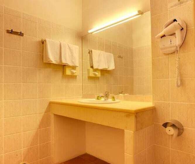 فندق De La Corniche