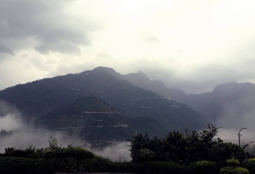 Отель Devi Grand