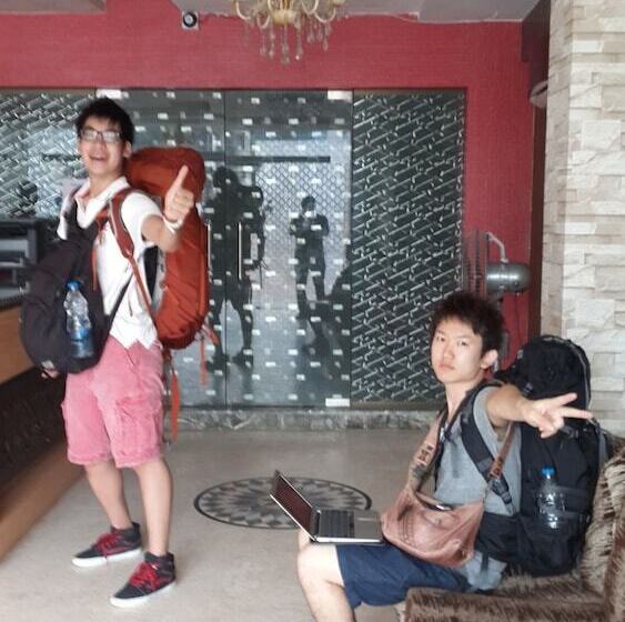 בית מלון כפרי Eastern Plaza