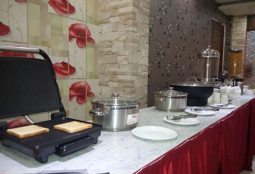 בית מלון כפרי Eastern Plaza