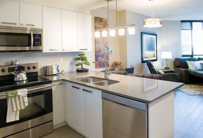 בית מלון כפרי Executive Suites By Roseman - Keynote Towers