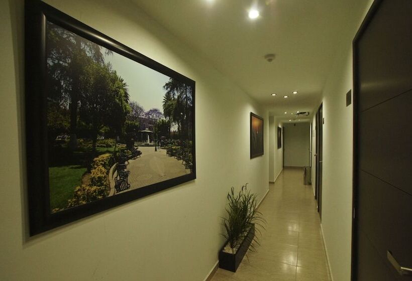 First Inn Hotel & Business