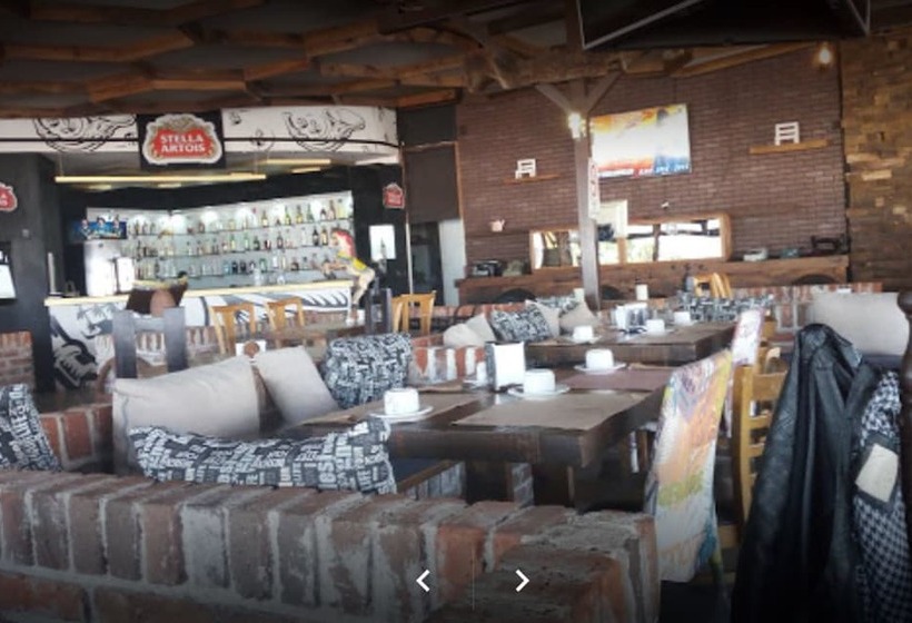 First Inn Hotel & Business