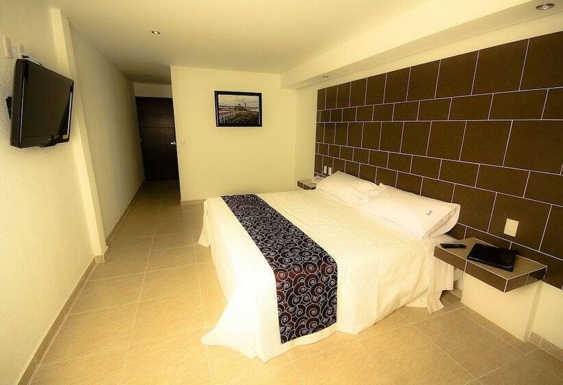 First Inn Hotel & Business