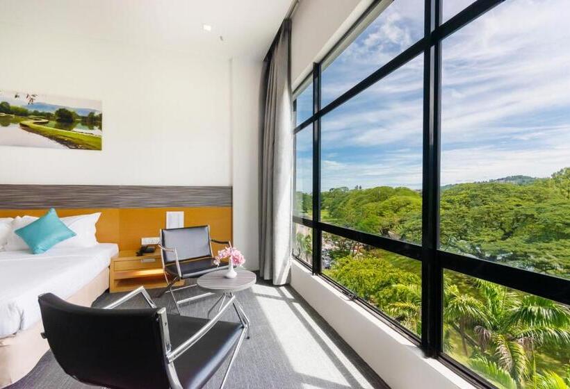 Отель Flemington