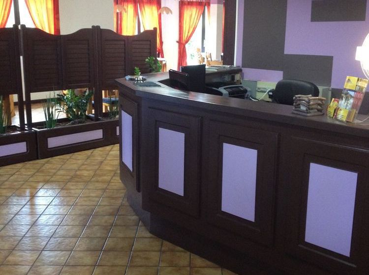 Отель Fleuritel