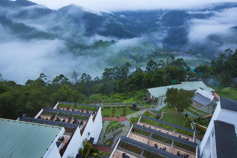 هتل Fragrant Nature Munnar A Five Star Classified