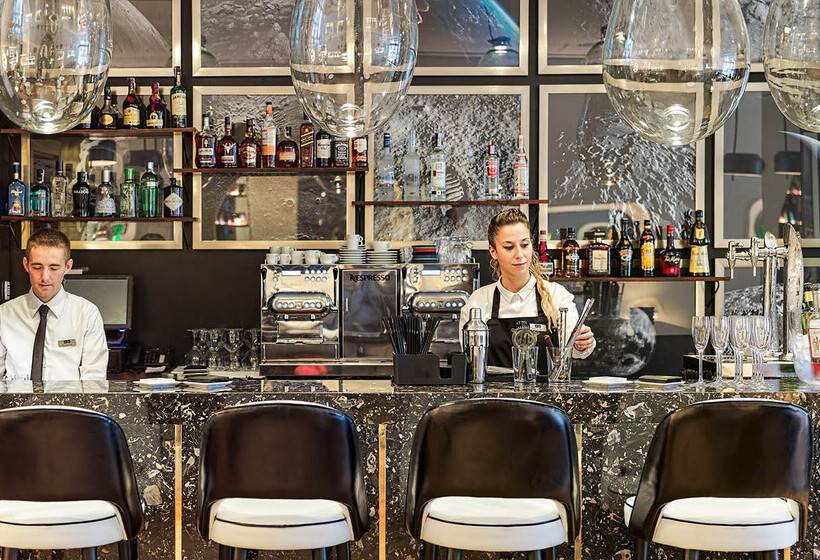 Отель H10 Cubik 4* Sup