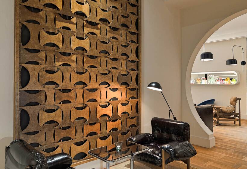 Отель H10 Cubik 4* Sup