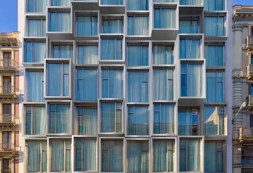 Отель H10 Cubik 4* Sup