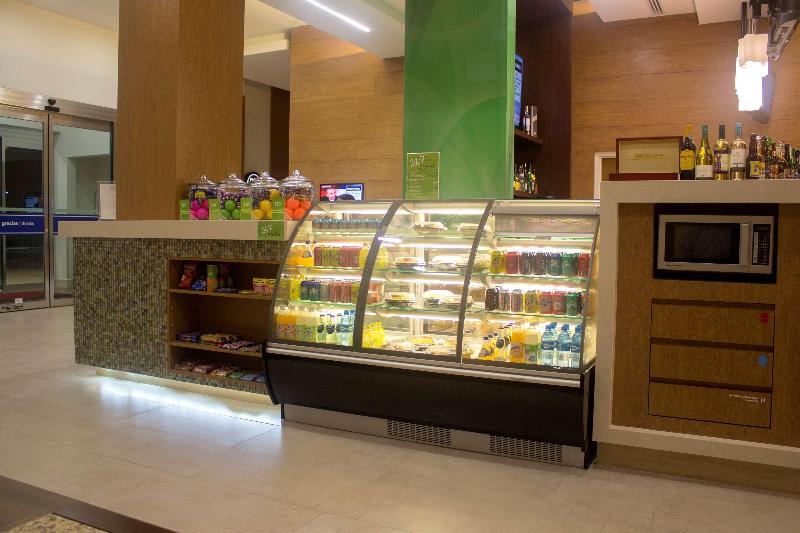 Отель Hampton Inn By Hilton Villahermosa