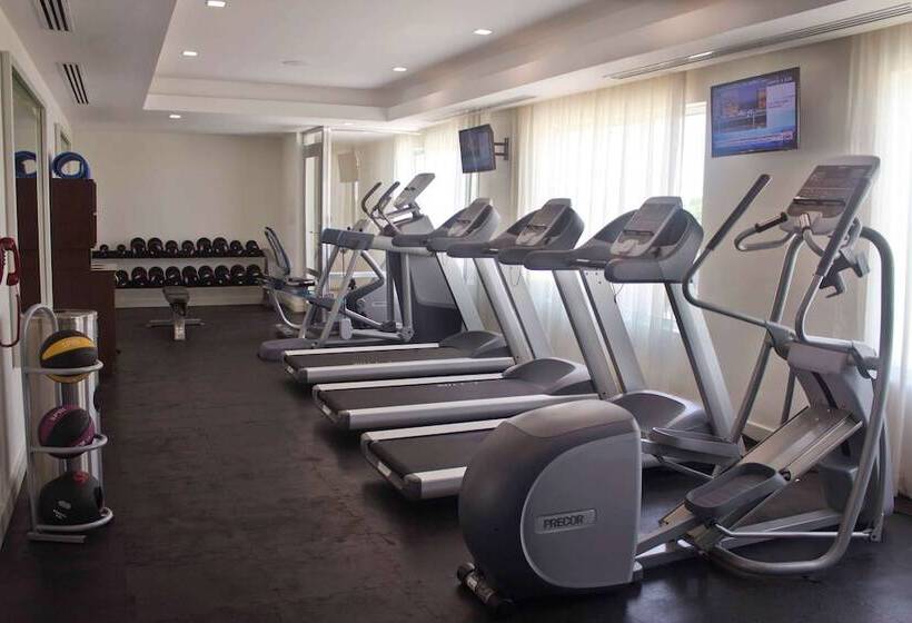 Отель Hampton Inn By Hilton Villahermosa