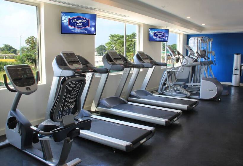 Отель Hampton Inn By Hilton Villahermosa