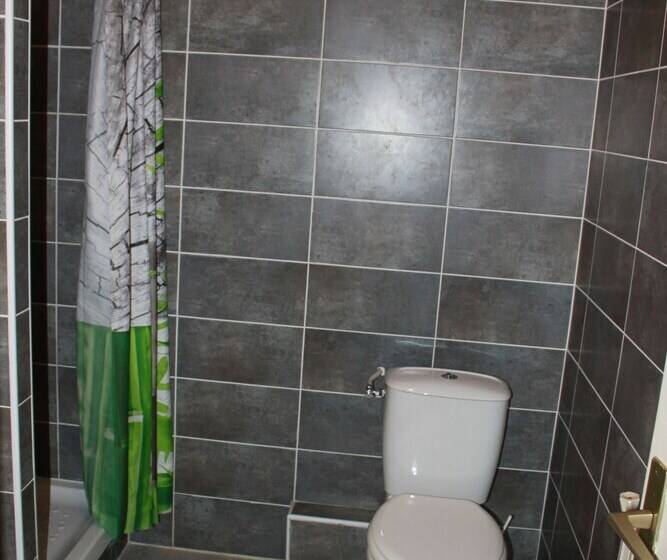 בית מלון כפרי Hôtel De La Beauronne