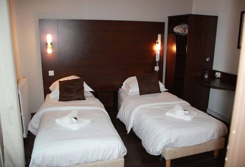 בית מלון כפרי Hôtel De La Beauronne