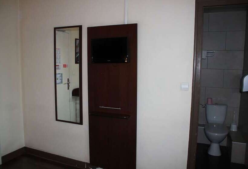 בית מלון כפרי Hôtel De La Beauronne