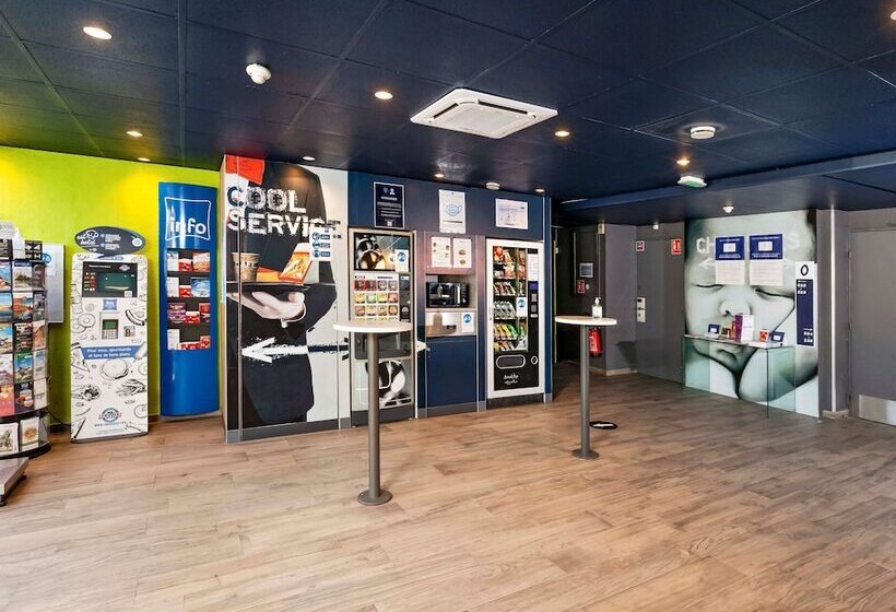 בית מלון כפרי Ibis Budget Antony Massy Rénové 2024