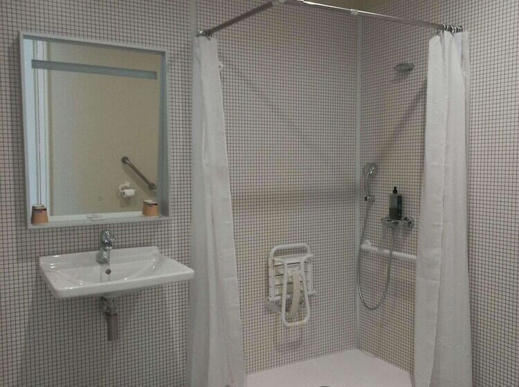 בית מלון כפרי Ibis Budget Antony Massy Rénové 2024