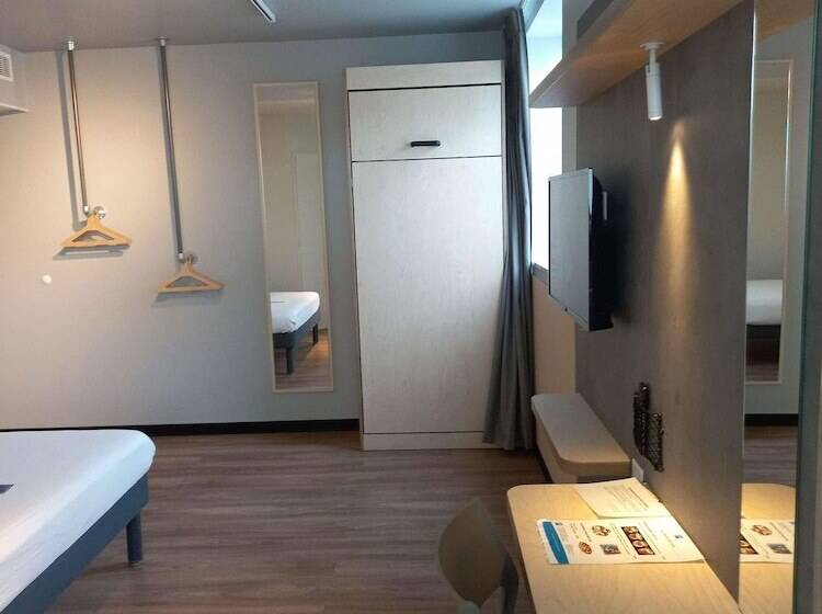 בית מלון כפרי Ibis Budget Antony Massy Rénové 2024