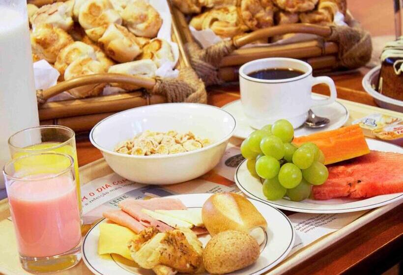 Отель Ibis Canoas Shopping