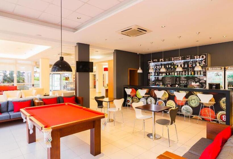 Отель Ibis Canoas Shopping