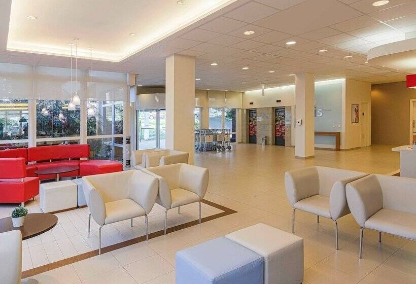 Отель Ibis Canoas Shopping