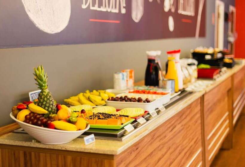 Отель Ibis Canoas Shopping