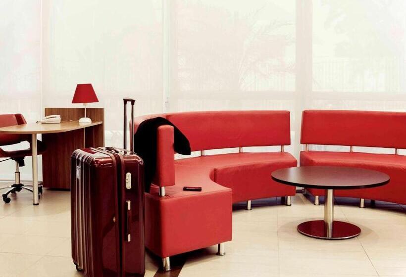 Отель Ibis Canoas Shopping