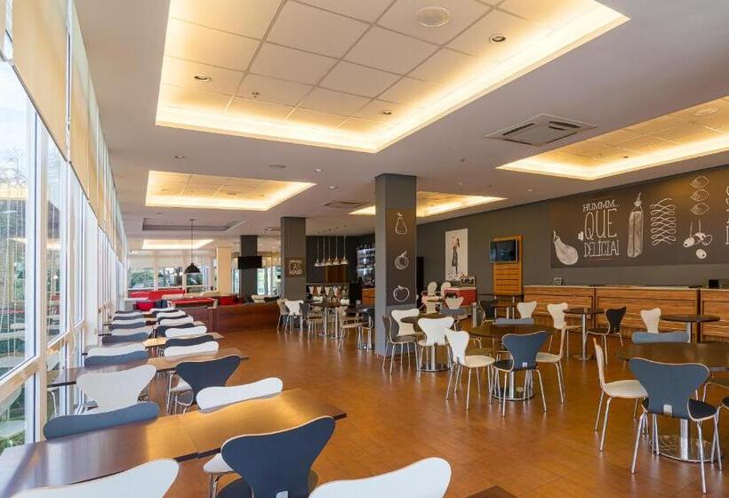 Отель Ibis Canoas Shopping