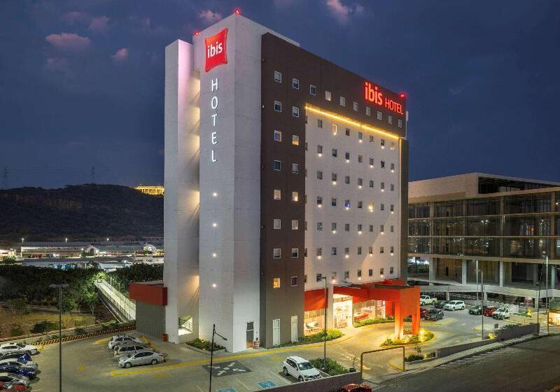 Отель Ibis Queretaro