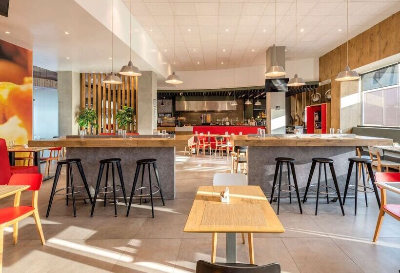 Отель Ibis Queretaro