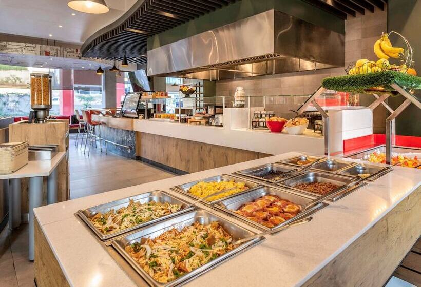 Отель Ibis Queretaro